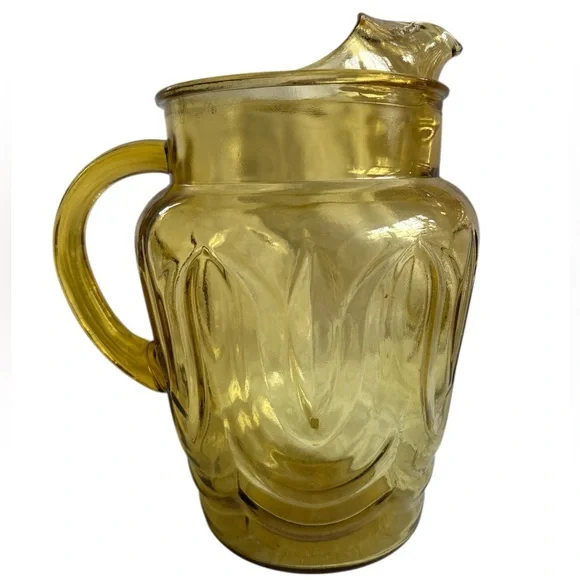 VINTAGE Pitcher Jug MCM Elegant Yellow Glass Patterned Large 9 inch Tall - Picture 1 of 3